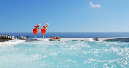 Penthouse Cala 4 with sea view, Jacuzzi,Costa del Sol,wifi,BBQ.