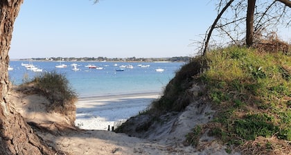 Jolie longÚre rénovée à Kerdalé, 400m plage -