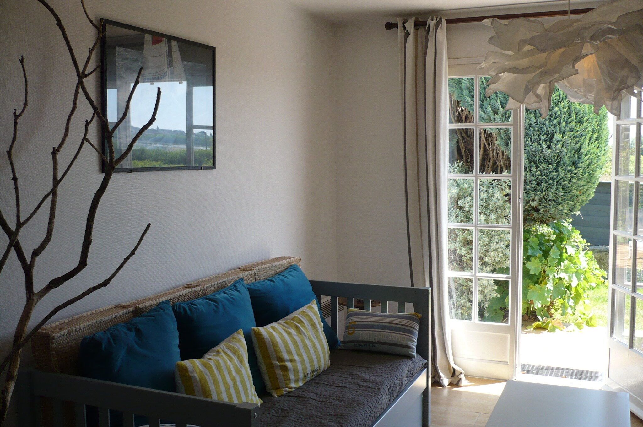 Facing the Po Cove, your house in peace, between menhirs and beaches