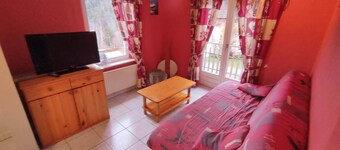 Terraced house with SPA Jacuzzi Sauna Fishing.