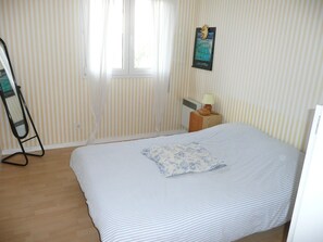 4 Schlafzimmer, Bügeleisen/Bügelbrett, kostenloses WLAN