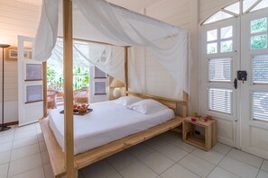 4 bedrooms, iron/ironing board, free WiFi, bed sheets - Mabouya (Le Diamant)