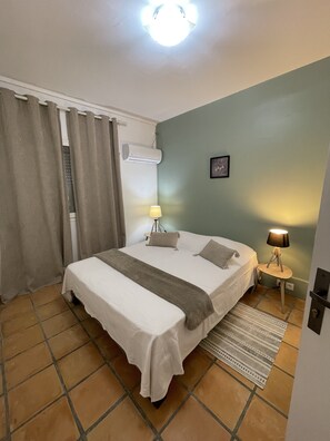 4 chambres, fer et planche à repasser, Wi-Fi, draps fournis