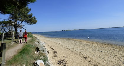 New: ground floor house, quiet location, close to the sea