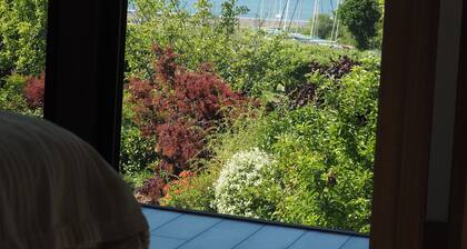 Character cottage, view of the Gulf of Morbihan, beach 150m, Vannes 10mn