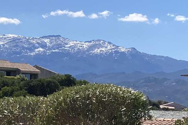 Vue montagne de notre terrasse.