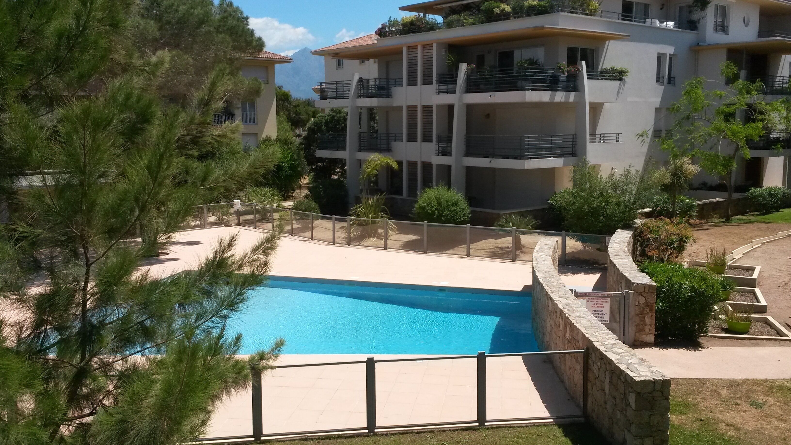 MARIA STELLA Estate. T2 climatizado, piscina, terraza, a 5 min de la playa!