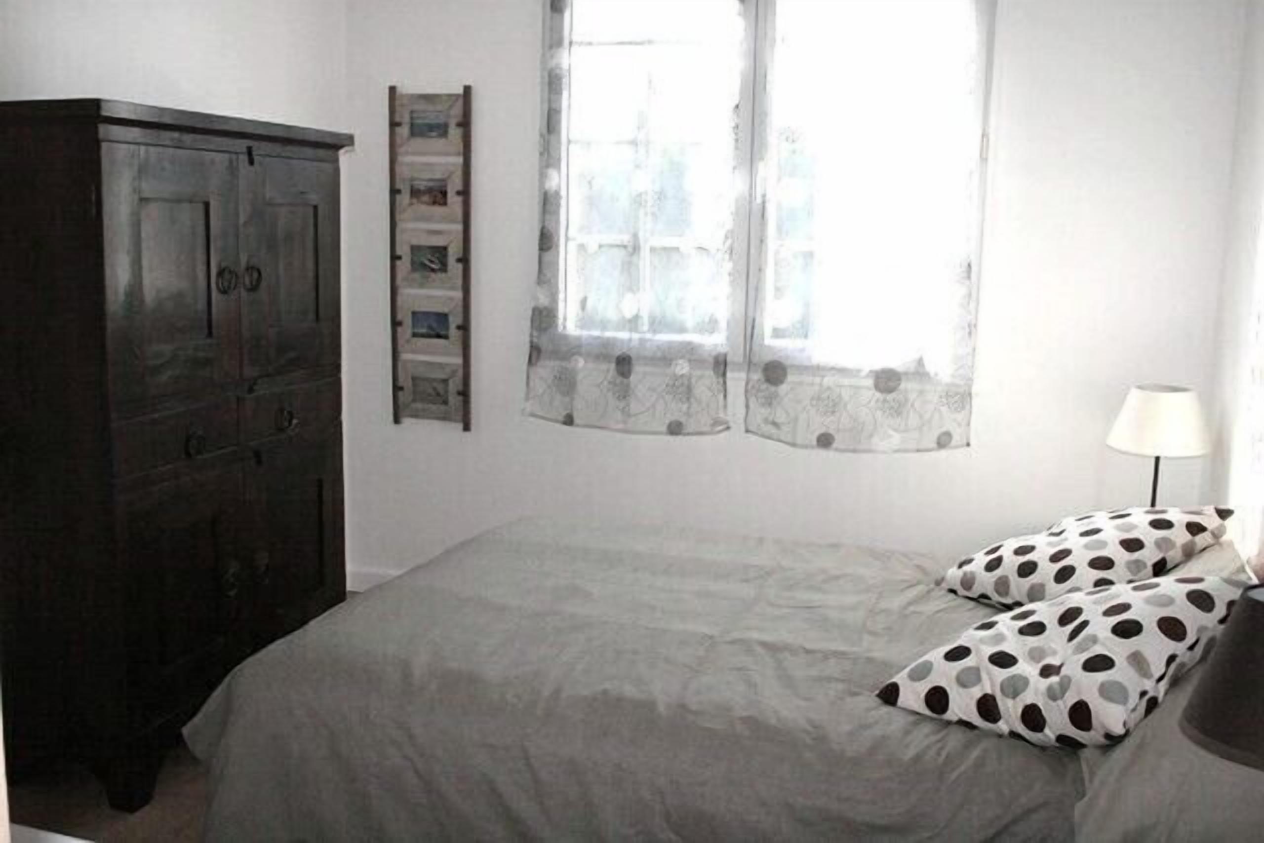 Gîte les Dimeries - La Rochelle holiday home for 2 persons. with garden.