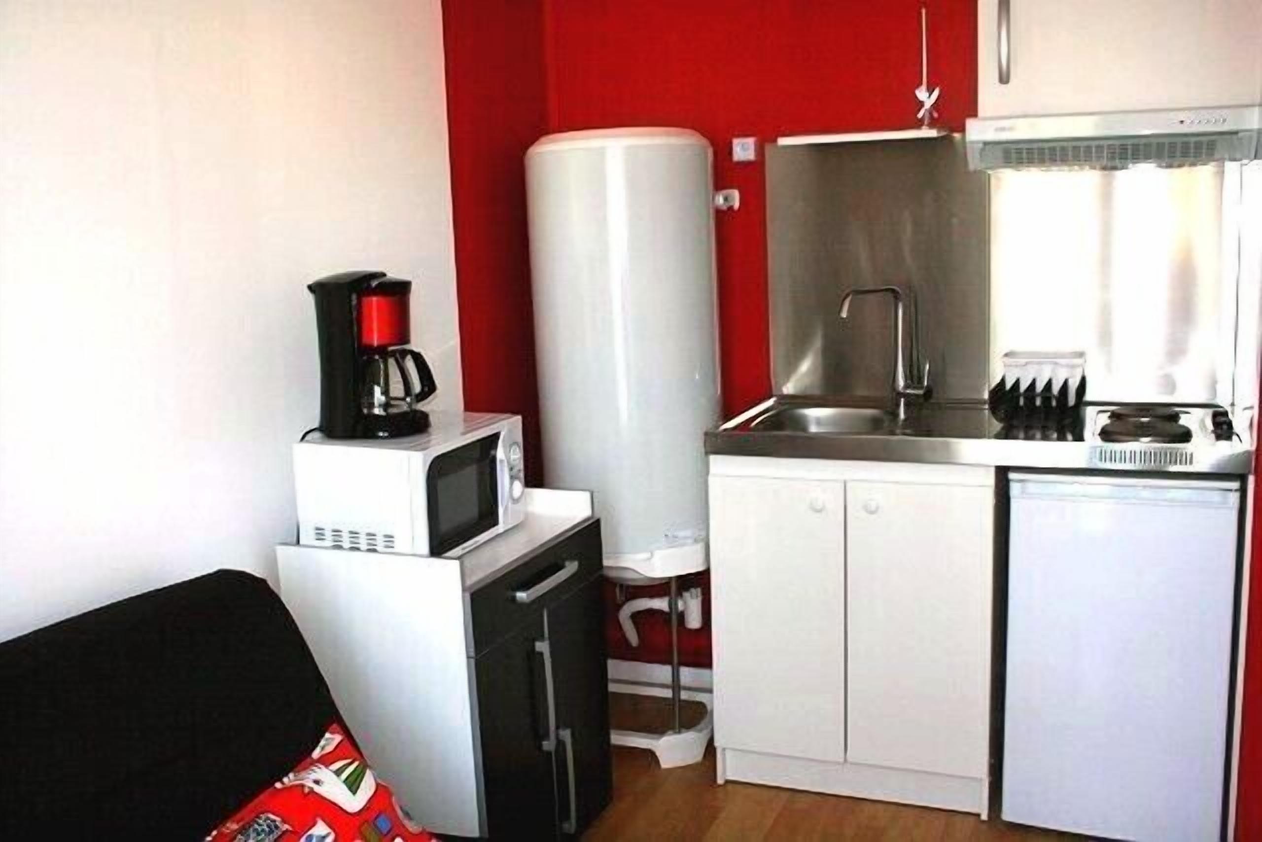 Gîte les Dimeries - La Rochelle holiday home for 2 persons. with garden.