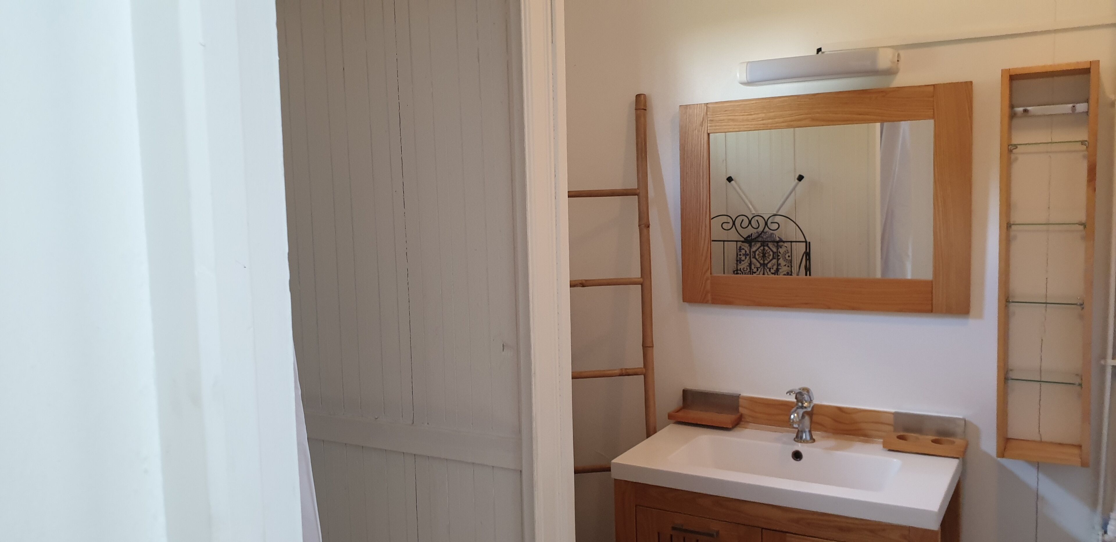 Chalet "L'amitie" at the edge of the "semoy" "semois"