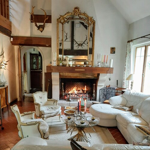 Charming family cottage, 7 rooms (up to 14 Persons), near the Loire castles. 