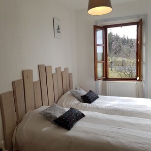 3 chambres, fer et planche Ă repasser, lit parapluie, Wi-Fi gratuit