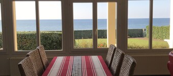 Grandcamp-Maisy appartamento vista mare, accesso diretto alla spiaggia, 4 pezzi, 6 persone