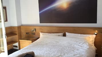 4 slaapkamers, een strijkplank/strijkijzer, wifi, beddengoed
