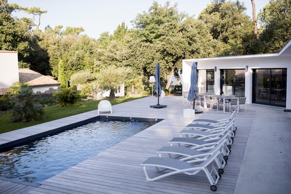 Outdoor pool, a heated pool