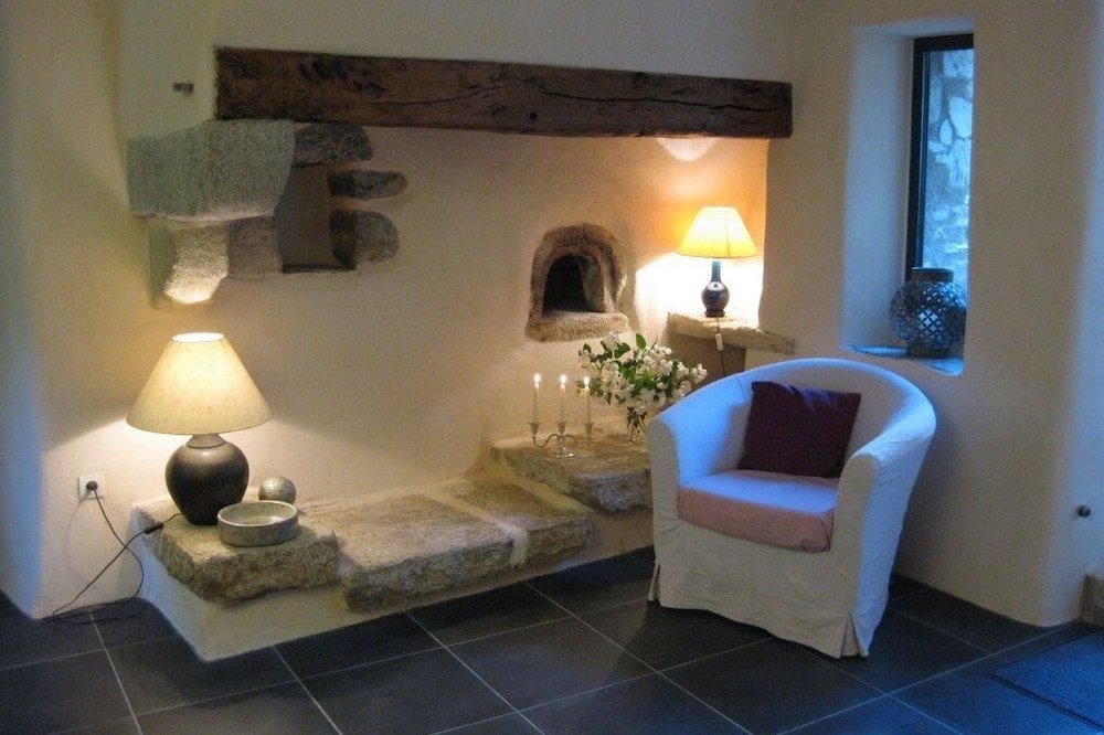 Village house: The little house of the mill