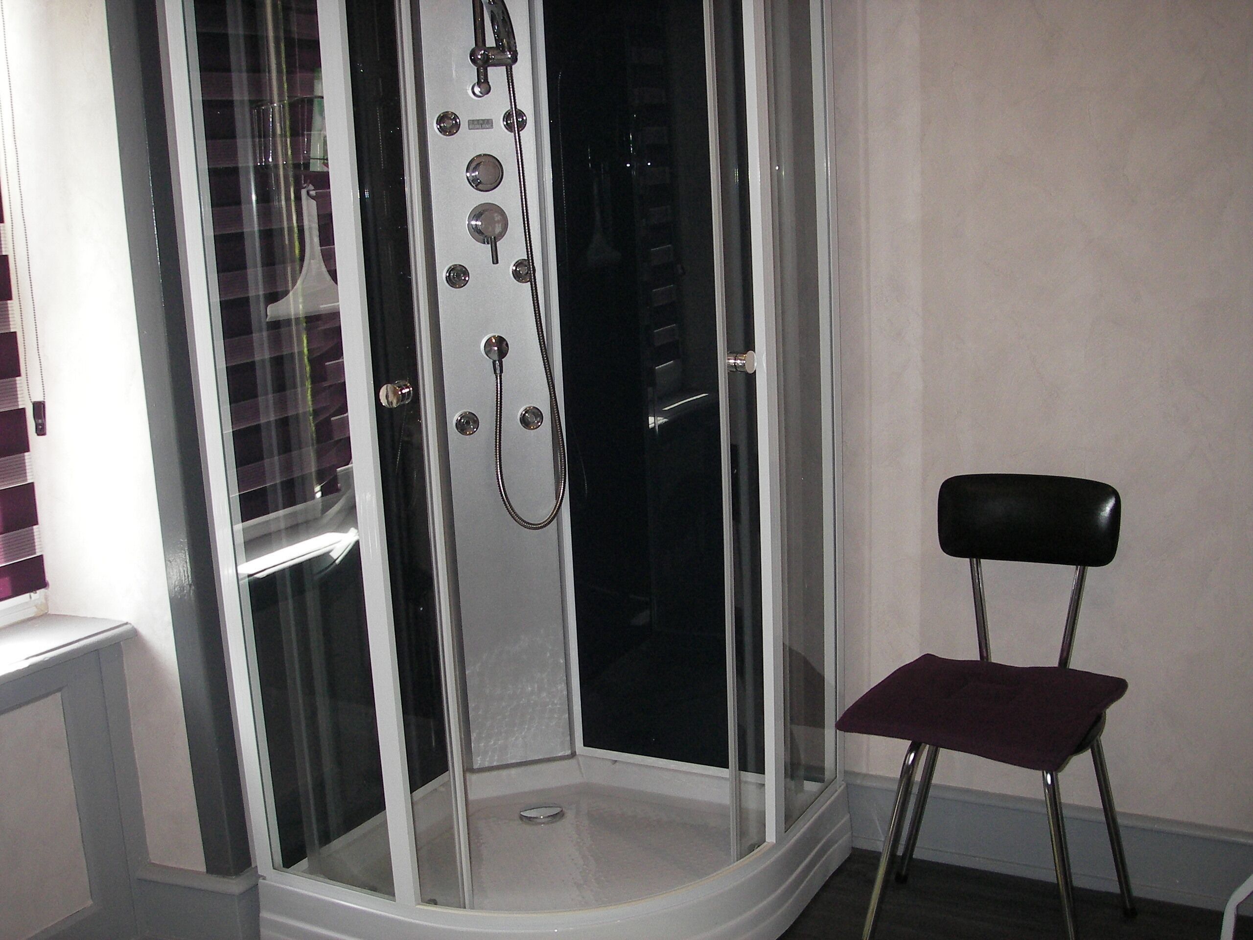 Cottage 2 to 4 pers. comfortable in a small town of 4 flowers