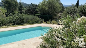 Piscine extérieure, piscine chauffée