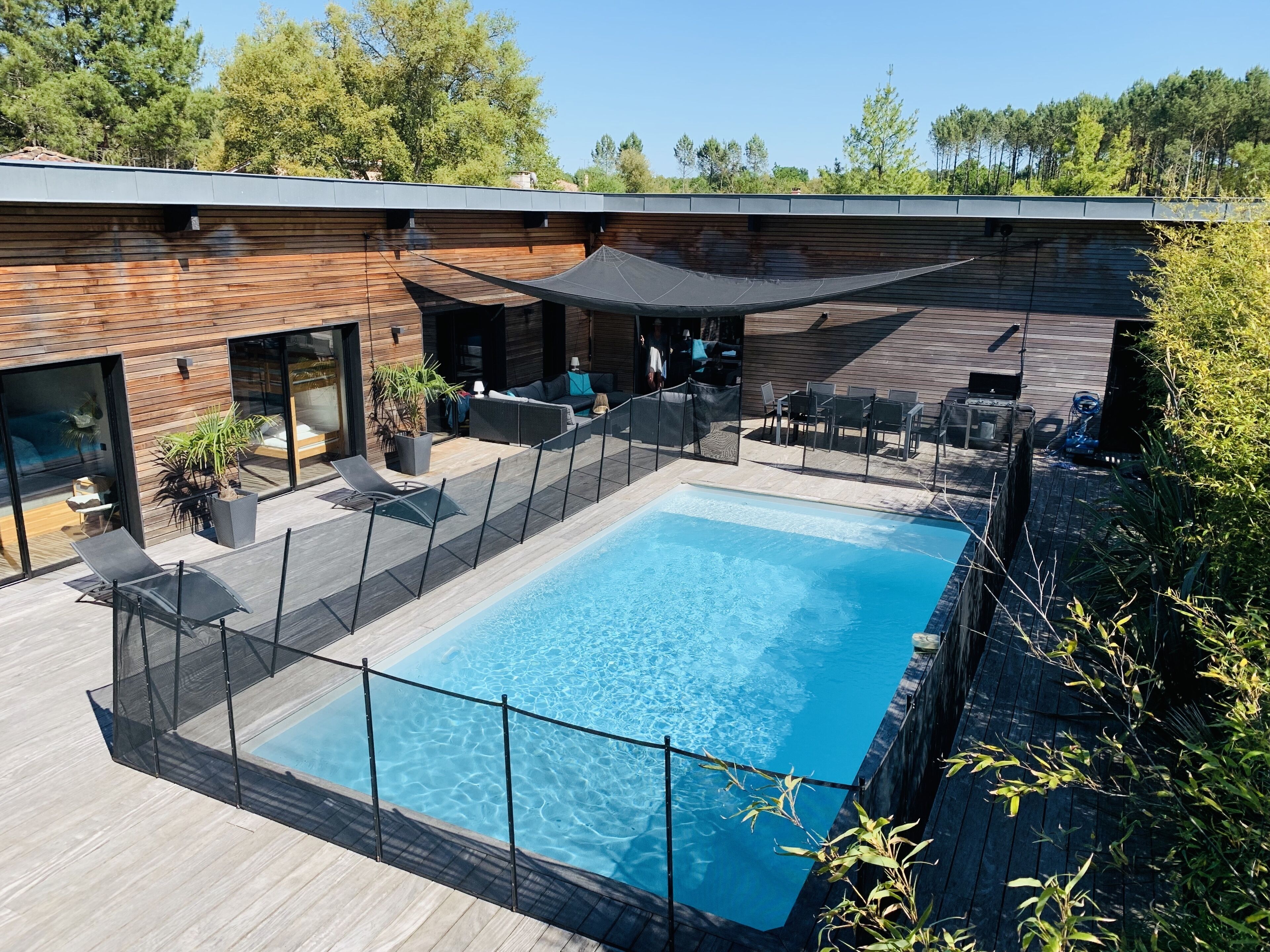 Piscine extérieure, piscine chauffée