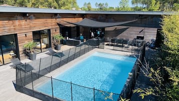 Piscine extérieure, piscine chauffée