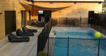 Villa de lujo, moderno, 10 p., Aire acondicionado, Pisc climatizada, bicicletas disponibles, pr. playa / golf
