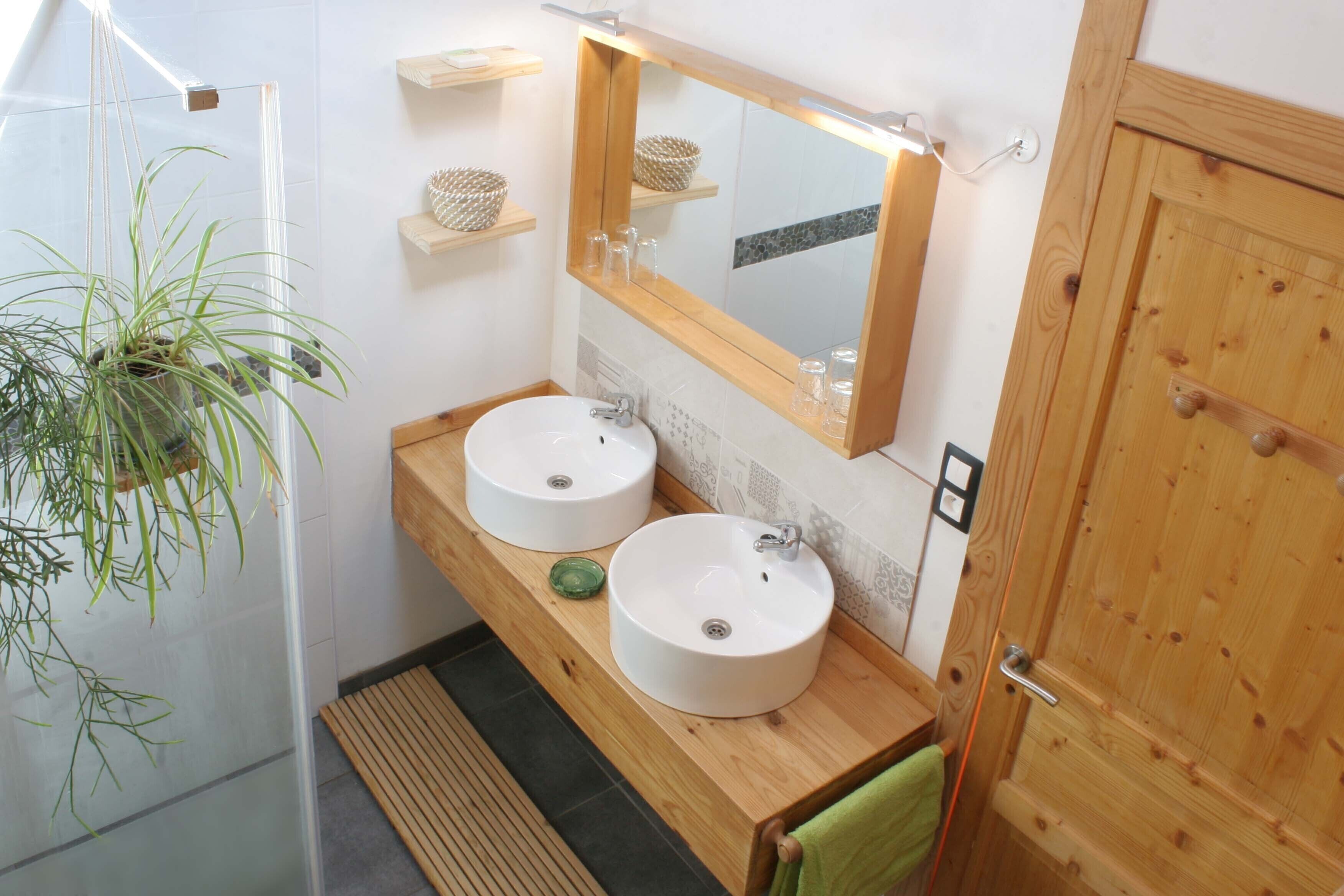 Ecogite 5 people with traditional sauna in the heart of the PNR Vercors