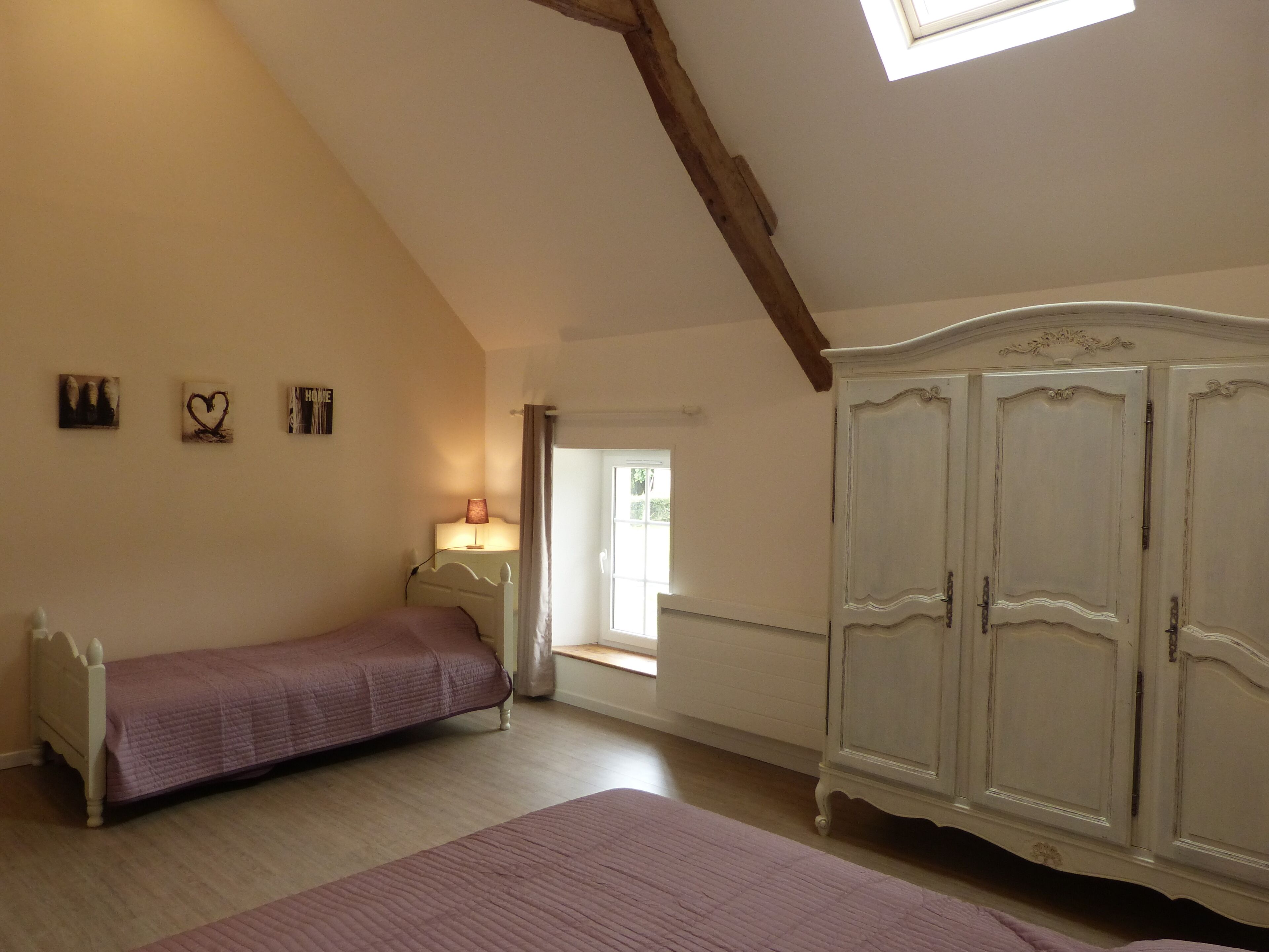 A large and comfortable house tastefully restored.