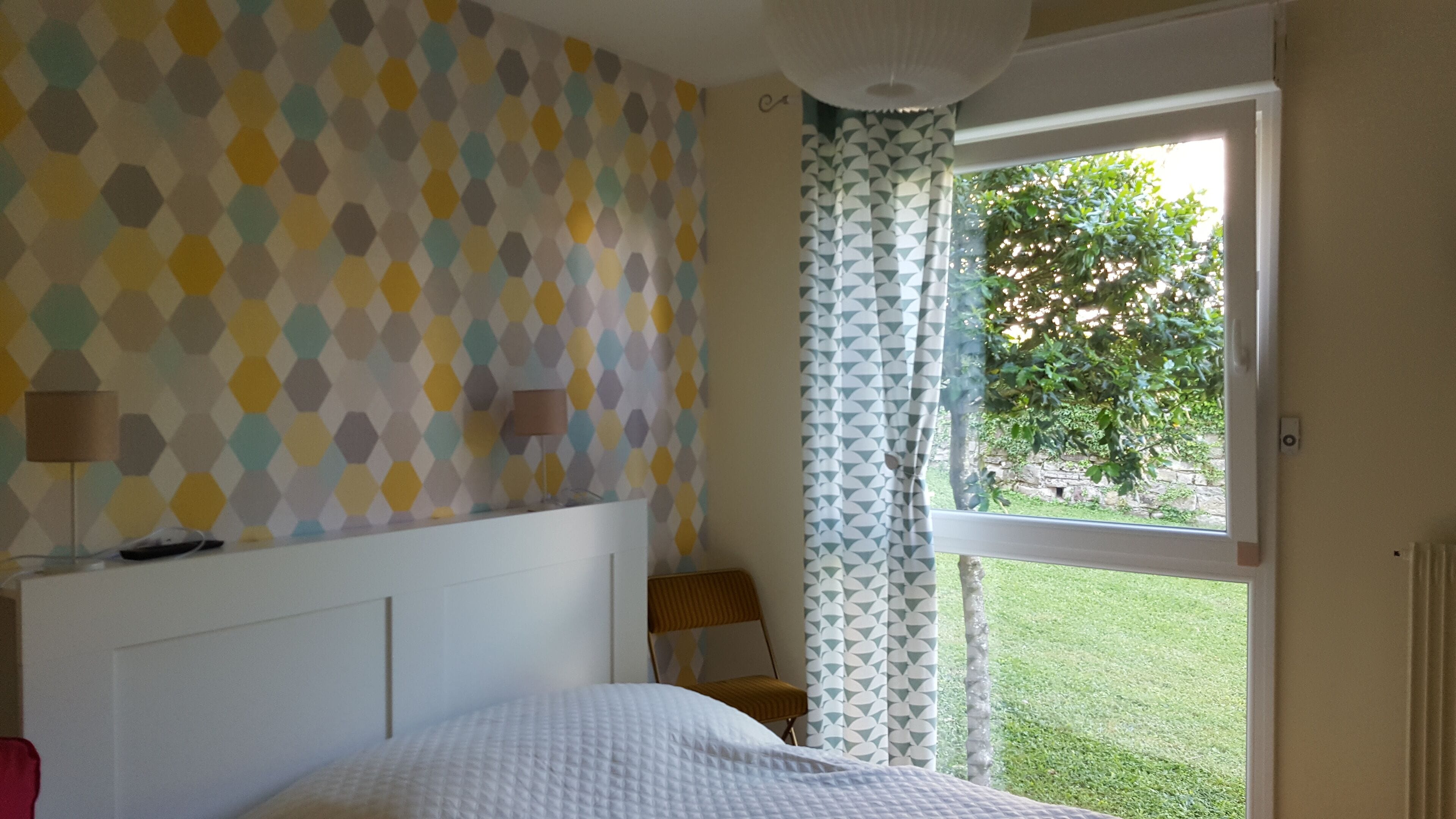 Beautiful apartment F2 in peace, in the heart of the spa town.