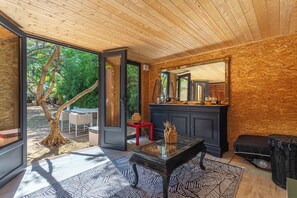Interior - CONTEMPORARY VILLA D ARCHITECT terrace pool surrounded by peaceful olive trees (Solliès-Pont)