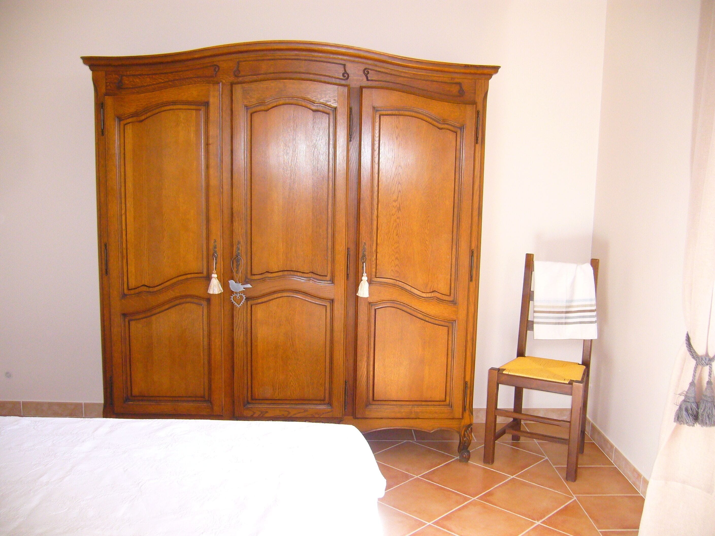 Fully restored cottage, overlooking the Gers countryside and the Pyrenees