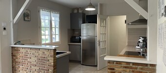 House with private heated pool near St Emilion