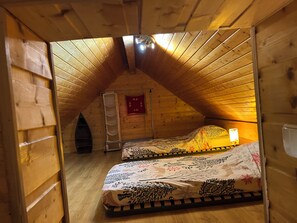 7 habitaciones, tabla de planchar con plancha y internet 