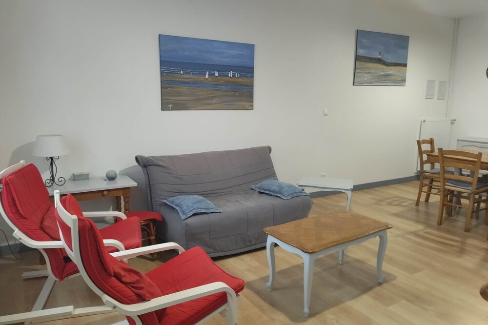 Beautiful house 100m from the beach and 150m from the city center