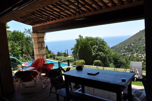 Suuret Provencen huvila Monte Carlo ovet