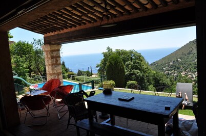 Big provincial villa outside Monte Carlo