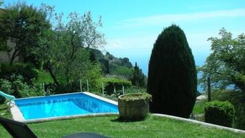 Piscina all'aperto