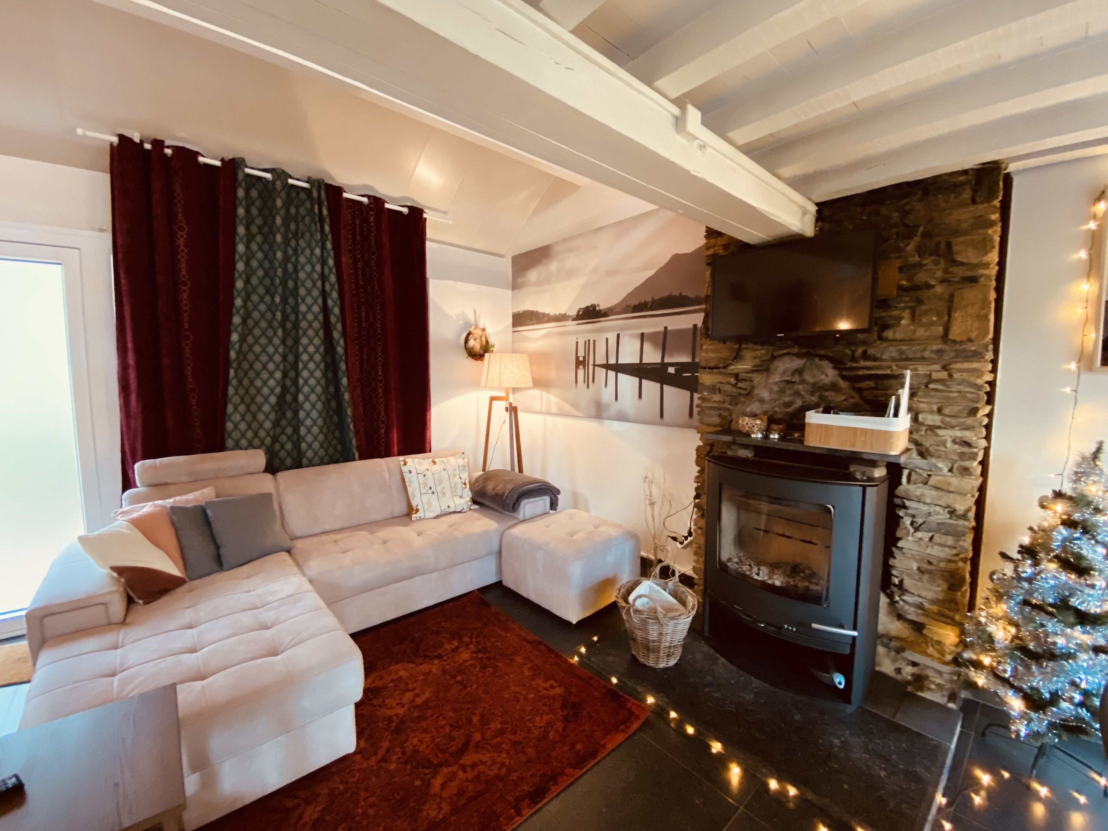 Cottage 4 facades comfortable fully renovated and very well equipped. Full wifi