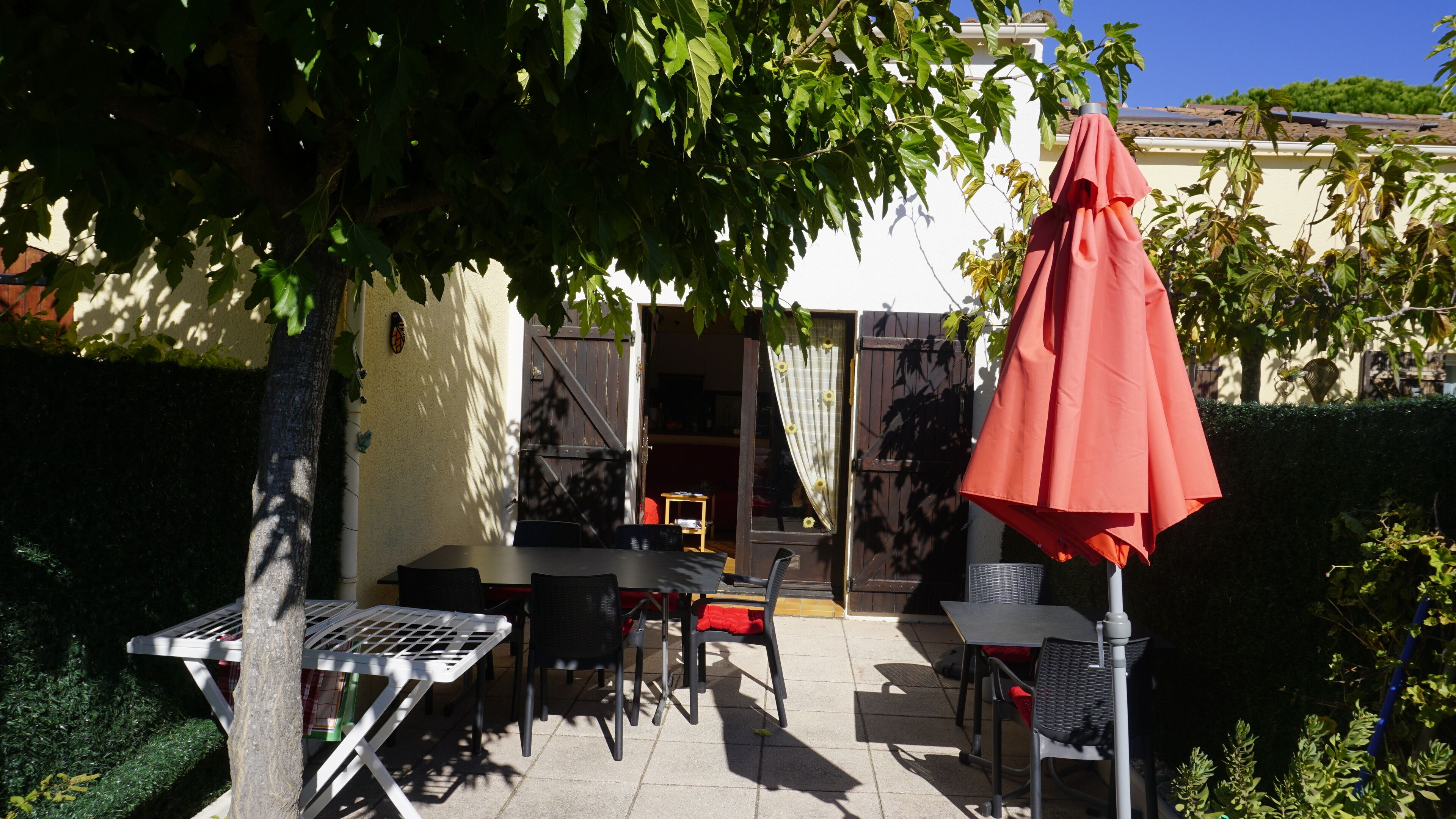 Pretty holiday home on the Giens peninsula, Var, Provencal decor