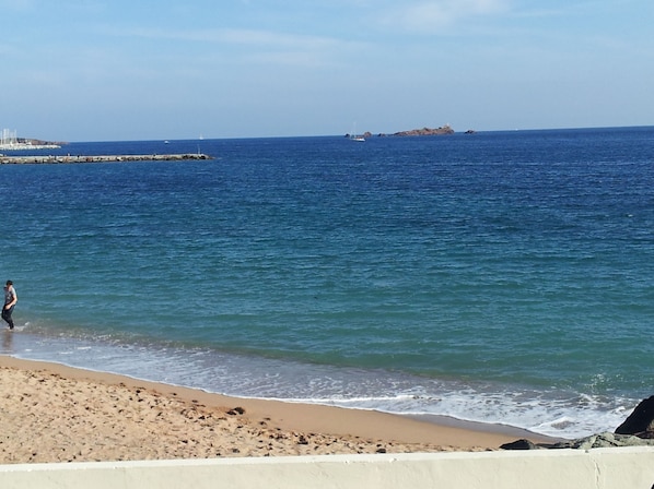 Vlak bij het strand, strandlakens