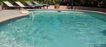 FRENTE AL ROCHER DE ROQUEBRUNE - PLANTA BAJA - VILLA - RESIDENCIAL - PISCINA PRIVADA 