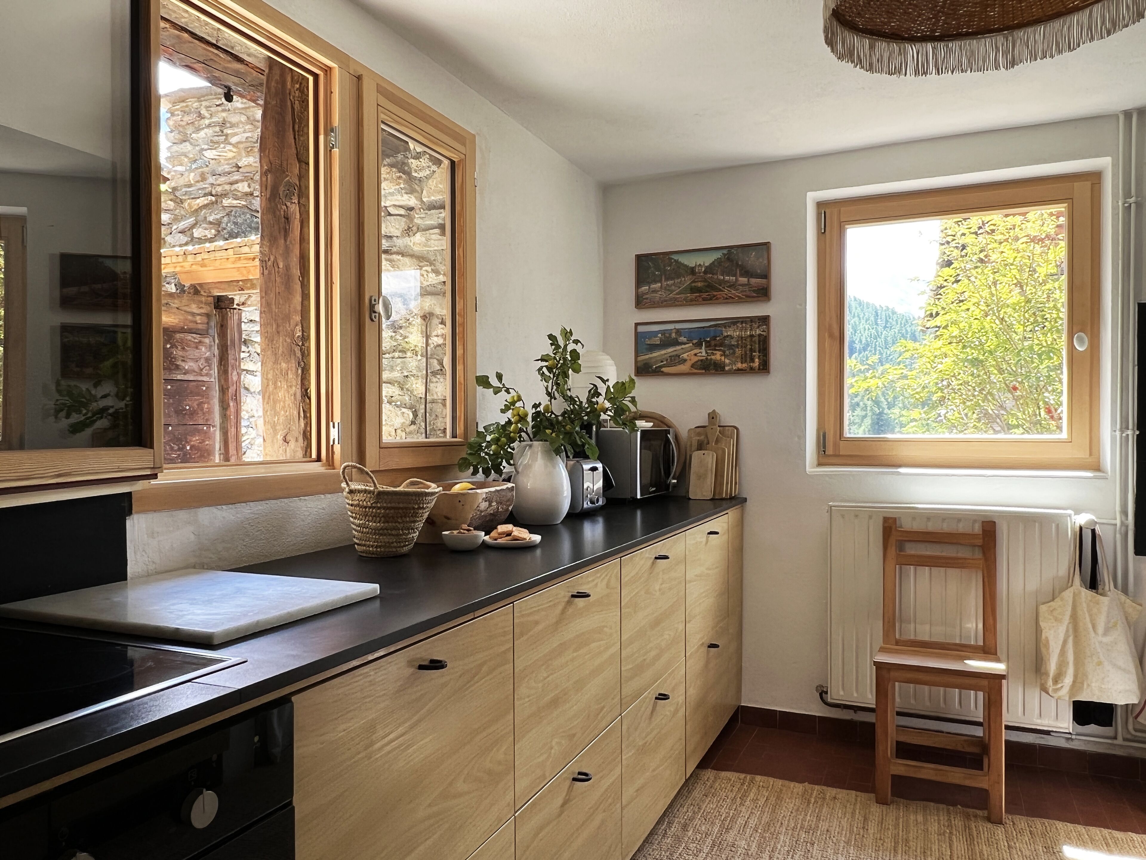 Authentic chalet renovated and comfortable in Queyras, with garden and patio