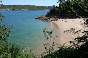 Beach nearby, sun loungers