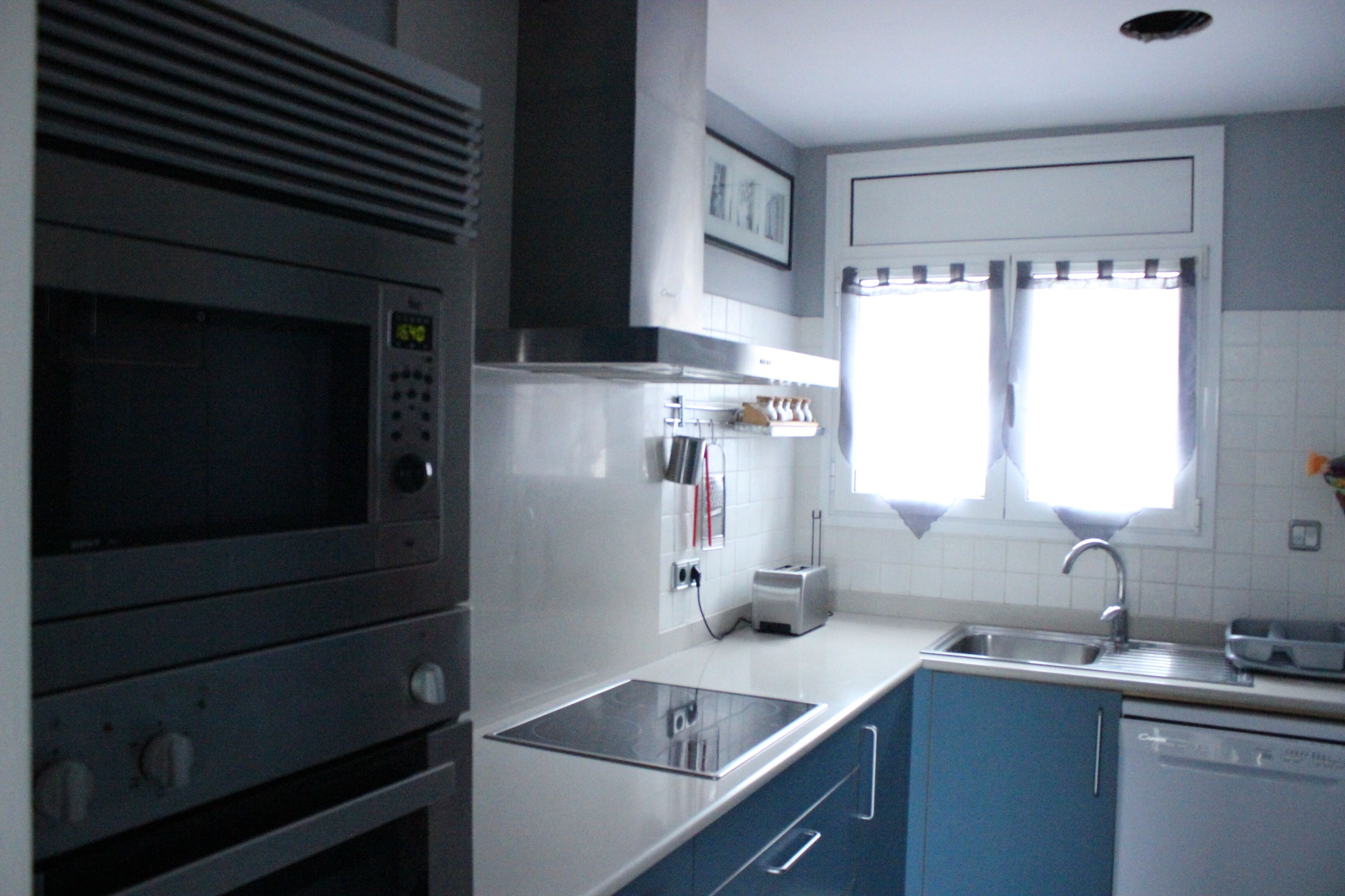 Superb comfortable apartment with breathtaking sea and mountain views