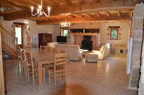 TV, fireplace, DVD player, stereo