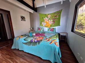 2 عدّة غرف نوم ومكتب وواي فاي مجانًا وملاءات أسرّة