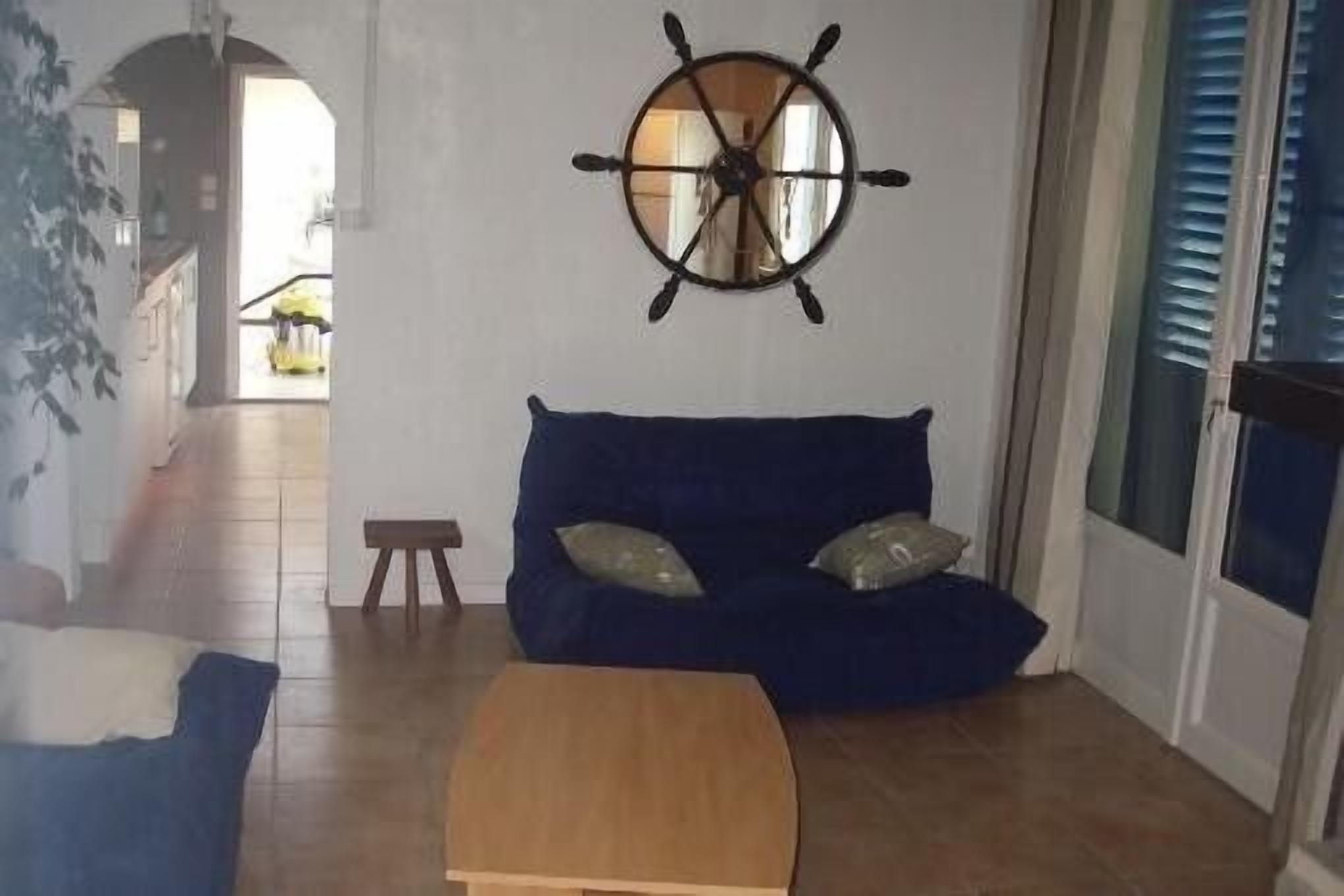 Small house feet in the water at Assérac Penestin / South Brittany Sea