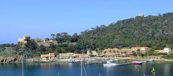 Ruime villa begane grond, prachtig uitzicht op zee niet over het hoofd gezien