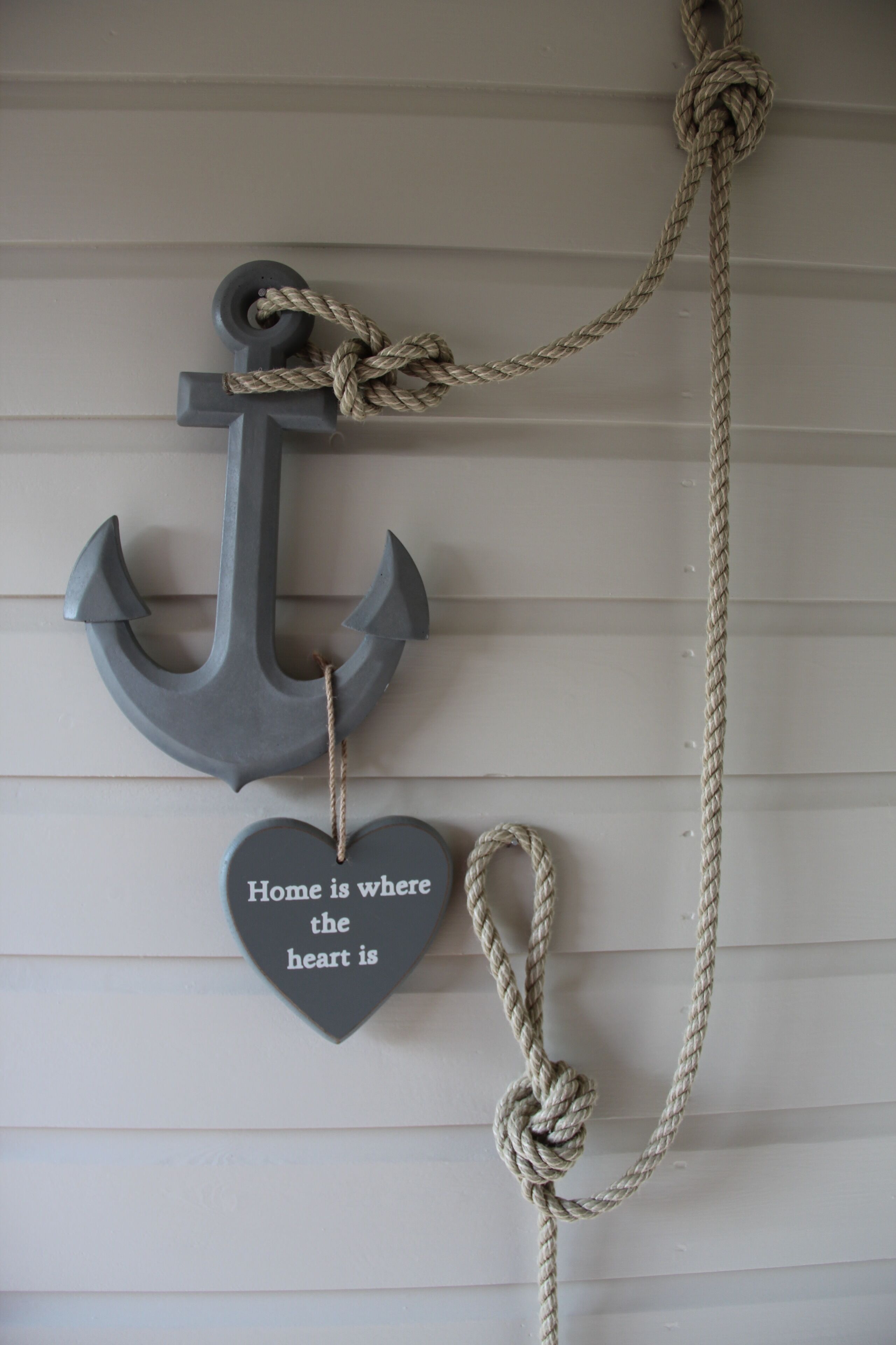 Das Rote Haus hinterm Deich