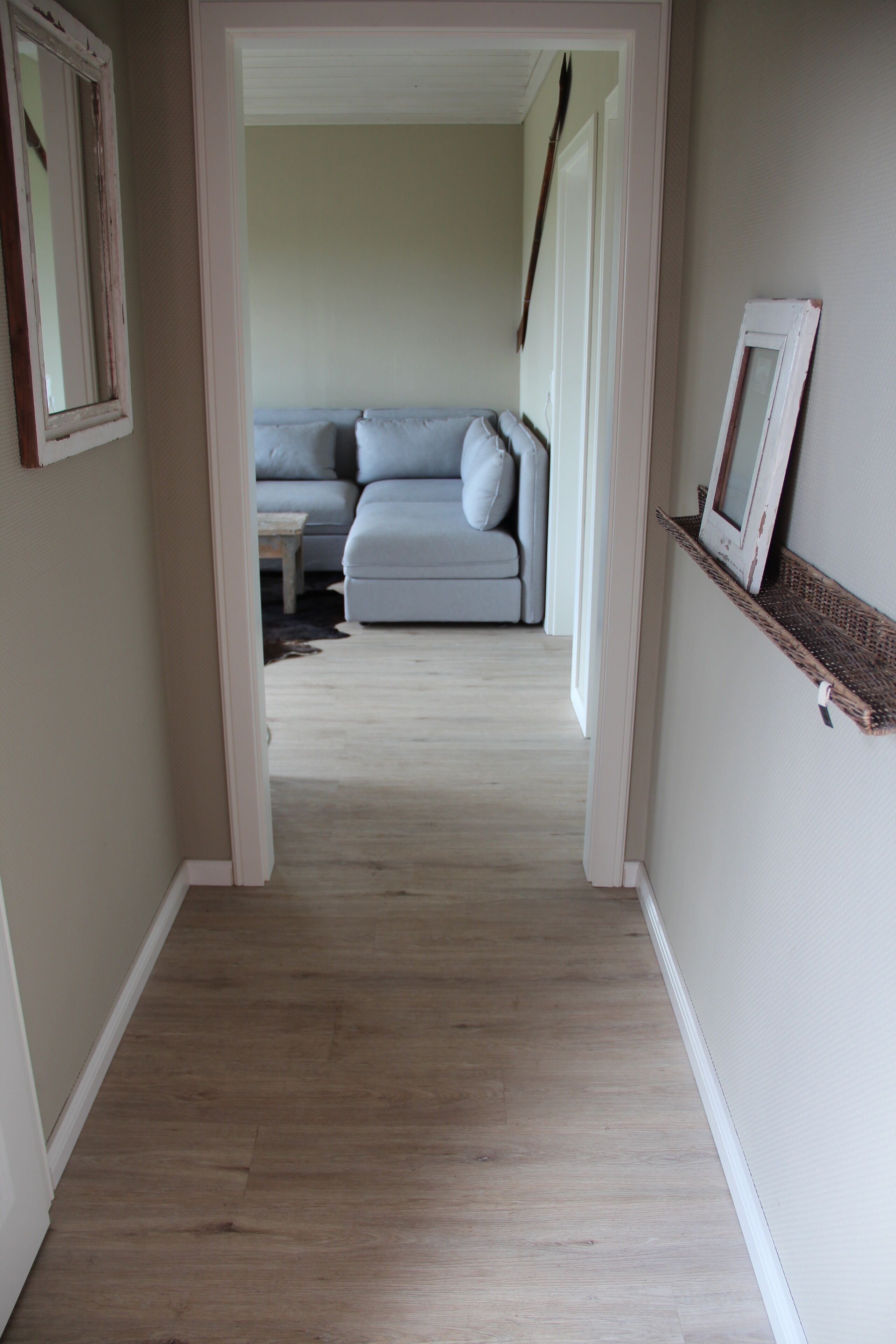 Das Rote Haus hinterm Deich