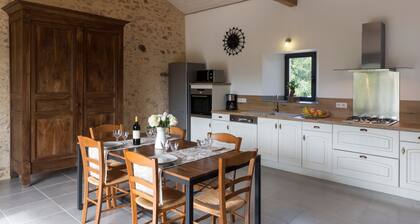 Detached House with Private Pool in the Country in Monpazier, Périgord